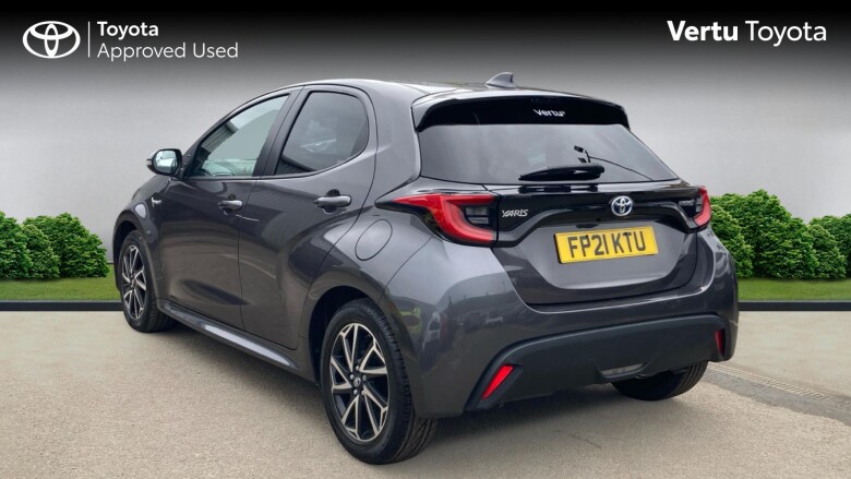 Toyota Yaris 1.5 Hybrid Design 5dr CVT Hybrid Hatchback